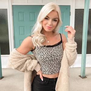 Meet your Posher, Gabrielle